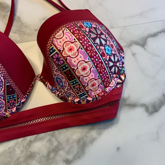 Shade & Shore Bikini Top - Picture 2 of 9